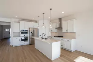 5192 Long Pointe Bay, Woodbury, MN 55129 - Photo 2