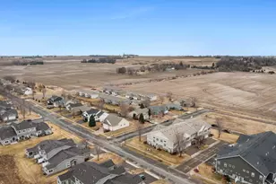 2504 Country View Dr, Northfield, MN 55057 - Photo 4