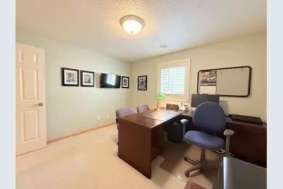 533 Hampton Drive W, Moorhead, MN 56560 - Photo 24