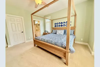 533 Hampton Drive W, Moorhead, MN 56560 - Photo 4