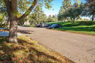 10005 Russell Ave N, Brooklyn Park, MN 55444 - Photo 26