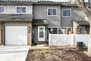 10005 Russell Ave N, Brooklyn Park, MN 55444 - Photo 2