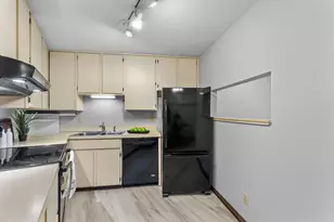 2485 Canabury Dr, Little Canada, MN 55117 - Photo 12