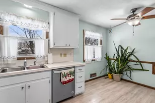 11019 Stanley Rd, Bloomington, MN 55437 - Photo 8