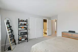 2216 Water Lilly Ln, Eagan, MN 55122 - Photo 12