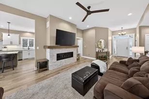 2908 Platinum Dr NE, Rochester, MN 55906 - Photo 6