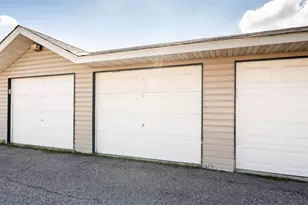 1279 Taylor St, Shakopee, MN 55379 - Photo 18