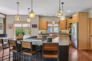 4153 Hallgren Ln, Chanhassen, MN 55331 - Photo 10
