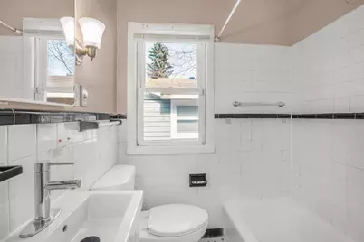 4230 Zane Avenue N, Crystal, MN 55422 - Photo 8