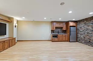 16958 Dynamic Dr, Lakeville, MN 55044 - Photo 38