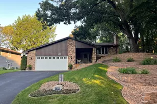 13400 Penn Ave S, Burnsville, MN 55337 - Photo 2