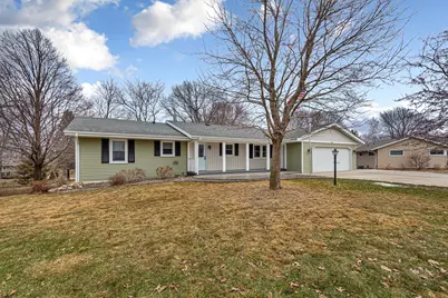 105 Kaukis Drive, Le Sueur, MN 56058 - Photo 1