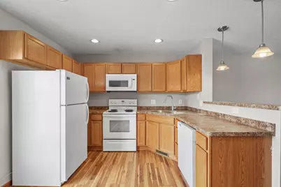 2880 Clover Ridge Drive, Chaska, MN 55318 - Photo 10