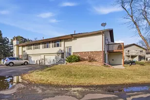 1091 Churchill Pl, Shoreview, MN 55126 - Photo 4