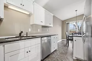 1091 Churchill Pl, Shoreview, MN 55126 - Photo 18