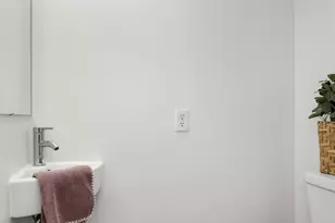 1100 Wagon Wheel Rd, Hopkins, MN 55343 - Photo 10