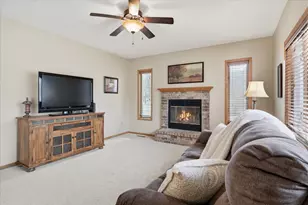 9150 Juneau Dr, Woodbury, MN 55125 - Photo 4