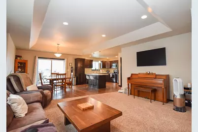 3022 38th Avenue S, Moorhead, MN 56560 - Photo 4