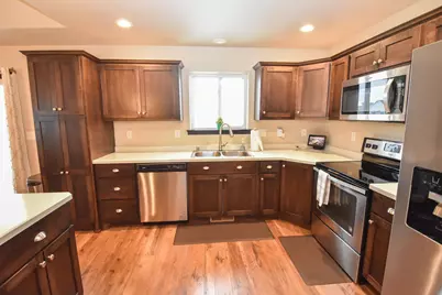 3022 38th Avenue S, Moorhead, MN 56560 - Photo 10