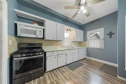 407 3rd Street NE, Waseca, MN 56093 - Photo 10