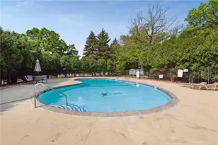 1601 N Innsbruck Dr, Fridley, MN 55432 - Photo 34