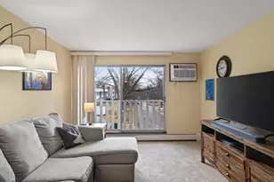 1601 N Innsbruck Dr, Fridley, MN 55432 - Photo 8