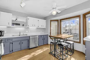 14231 Glencove Trail, Apple Valley, MN 55124 - Photo 8