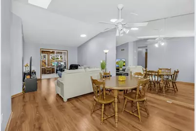 14231 Glencove Trail, Apple Valley, MN 55124 - Photo 4