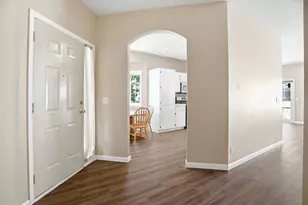 14701 Courtyard Cir, Burnsville, MN 55306 - Photo 8