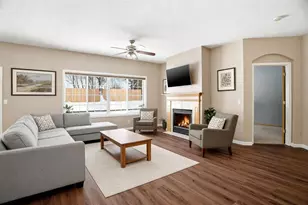 14701 Courtyard Cir, Burnsville, MN 55306 - Photo 16