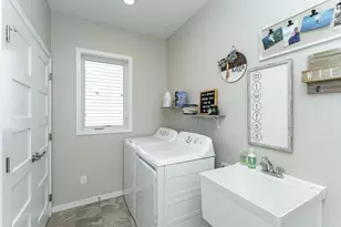 1639 Hadley Creek Dr NE, Rochester, MN 55906 - Photo 24