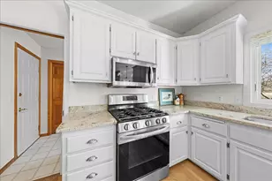 3437 Gunston Ln, Woodbury, MN 55129 - Photo 20