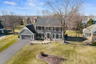 3437 Gunston Ln, Woodbury, MN 55129 - Photo 4