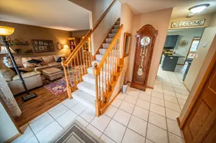 1002 Yorkshire Ln NW, Rochester, MN 55901 - Photo 2