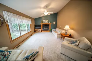 1002 Yorkshire Ln NW, Rochester, MN 55901 - Photo 16