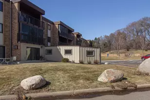 2690 Oxford St N, Roseville, MN 55113 - Photo 32