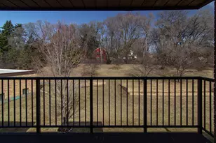 2690 Oxford St N, Roseville, MN 55113 - Photo 8