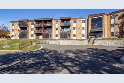 2690 Oxford Street N #247, Roseville, MN 55113 - Photo 2