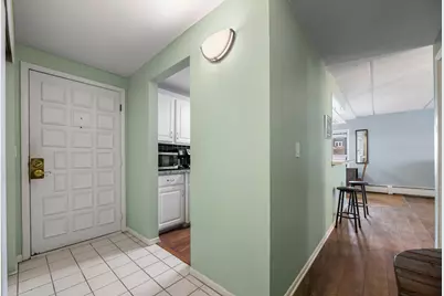 329 Geneva Avenue N #102, Oakdale, MN 55128 - Photo 4