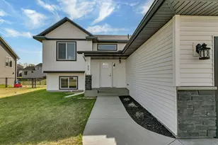 824 8th St Loop NE, Rice, MN 56367 - Photo 4