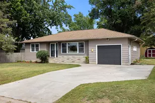 204 Cedar St S, Lester Prairie, MN 55354 - Photo 32