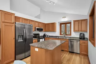 3195 Red Oak Dr, Eagan, MN 55121 - Photo 2