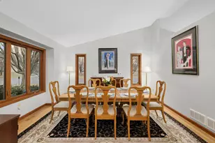 3195 Red Oak Dr, Eagan, MN 55121 - Photo 6