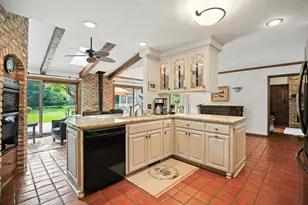 3629 Farmington Rd, Hopkins, MN 55305 - Photo 16