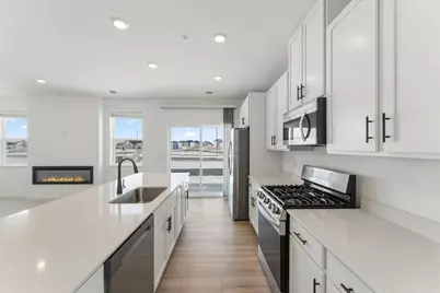 10535 Harbor Lane N, Maple Grove, MN 55369 - Photo 4