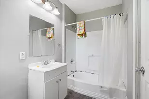 1667 Ames Ave, Saint Paul, MN 55106 - Photo 16