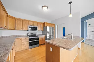 13827 Savanna Dr, Rogers, MN 55374 - Photo 12