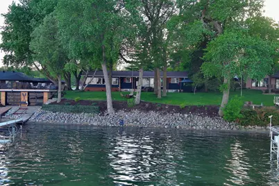 736 Shorewood Drive, Detroit Lakes, MN 56501 - Photo 8