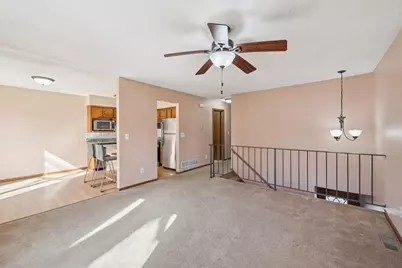 302 Sidney Street E, Saint Paul, MN 55107 - Photo 8