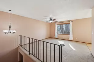 302 Sidney St E, Saint Paul, MN 55107 - Photo 10